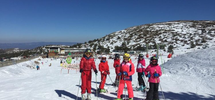 Tu casa en la montaña. Escuela de esquí y snowboard