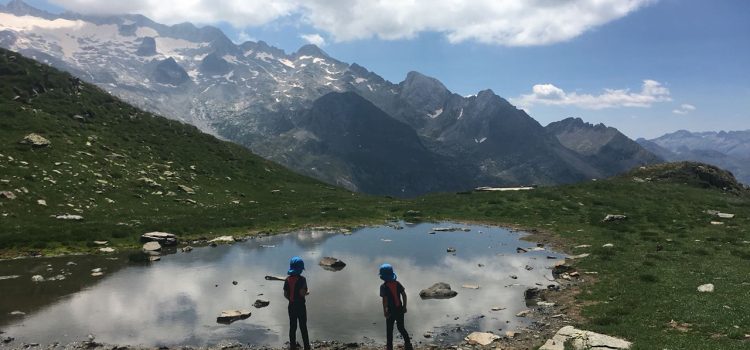 Senderismo en familia en Benasque